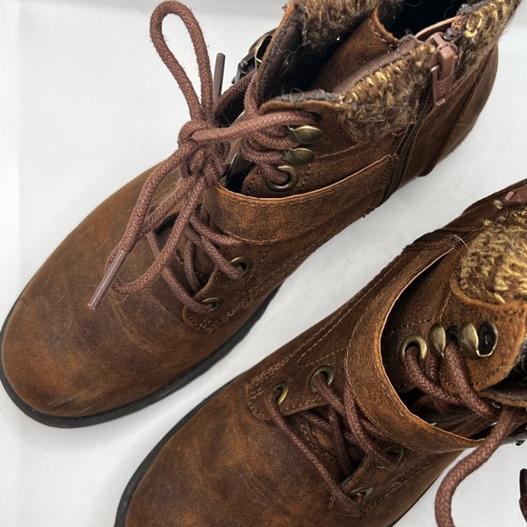 Skechers Boots Size 7 - Picture 2 of 6